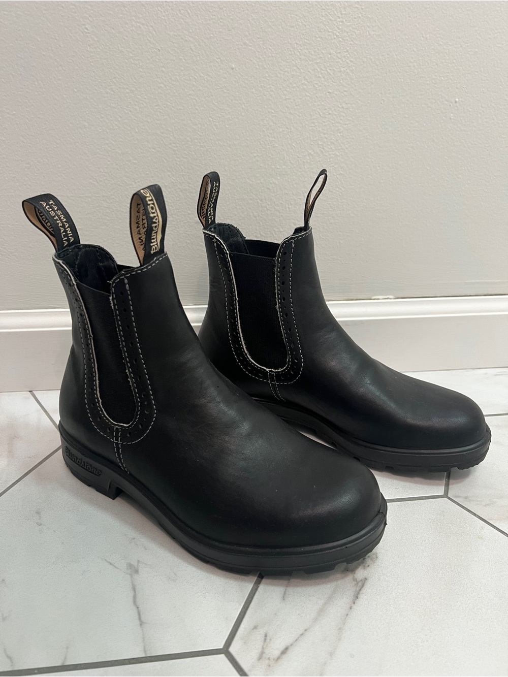 Blundstone High-Top 1448 Voltan Black Chelsea Boot Size 7.5 US Women's
